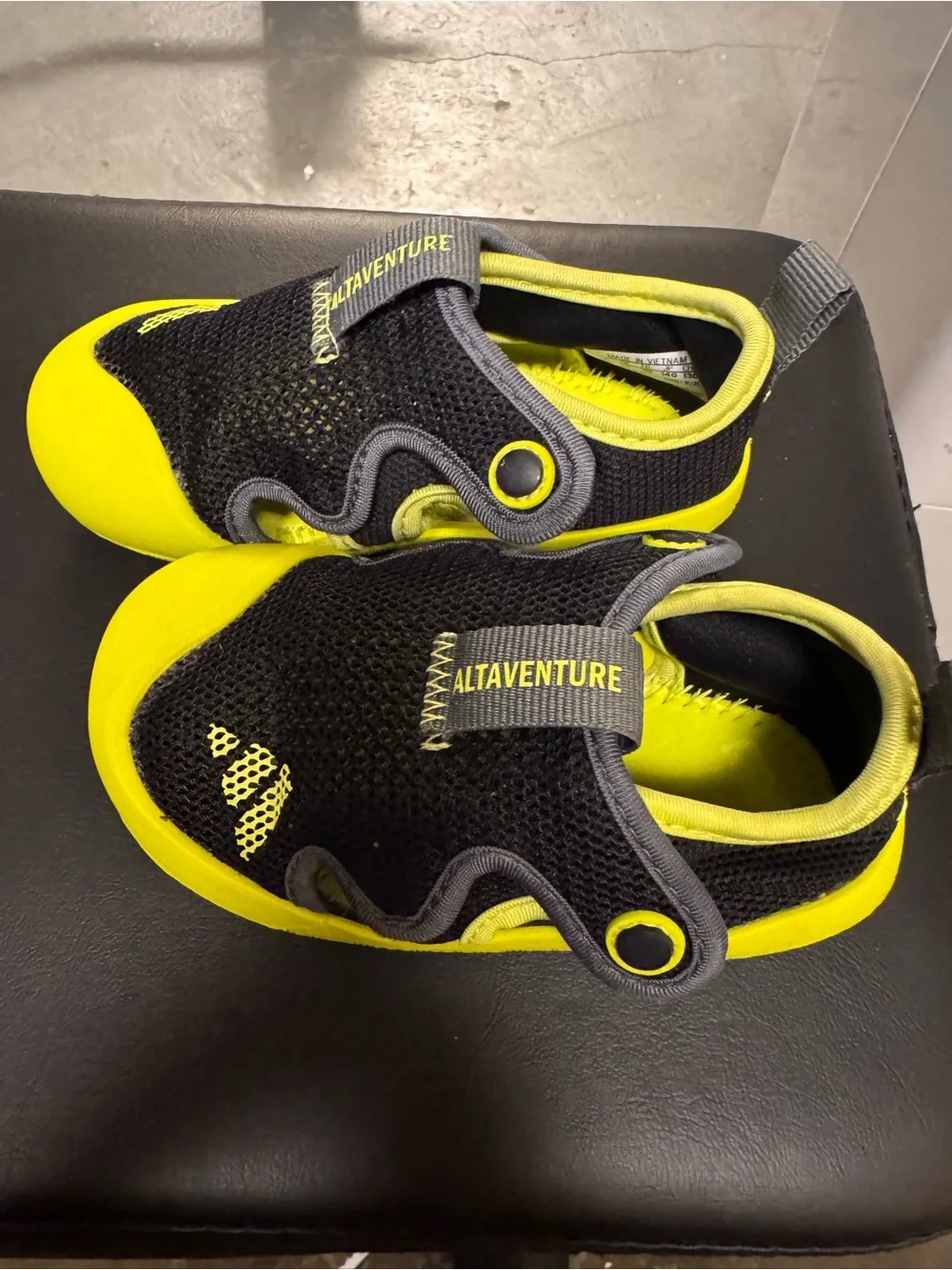 adidas kids slip